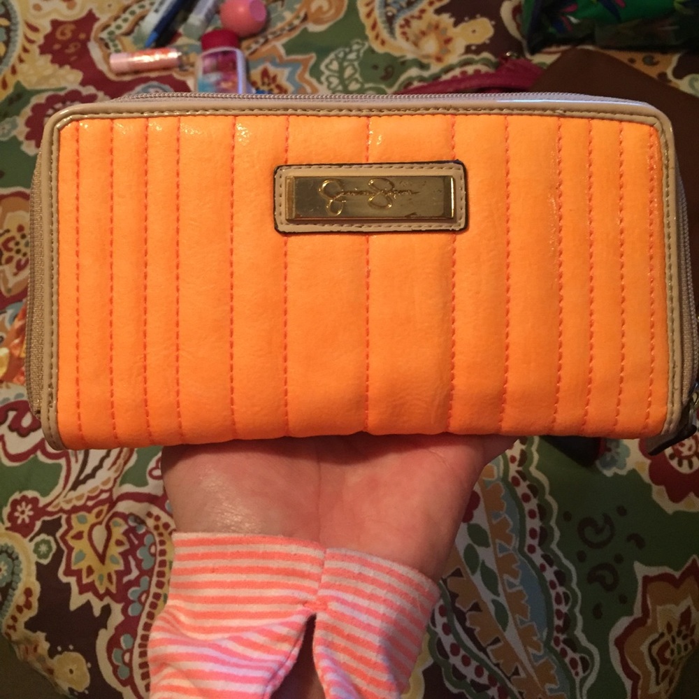 Jessica Simpson wallet